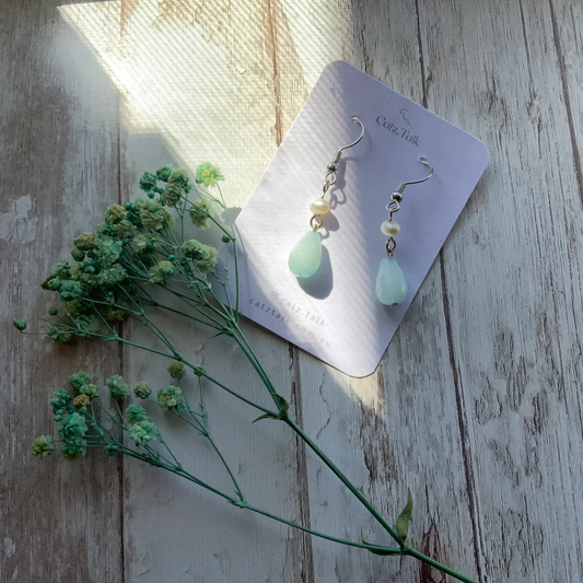 Handmade Earring Blue Teardrop Nature Stone and Pearl