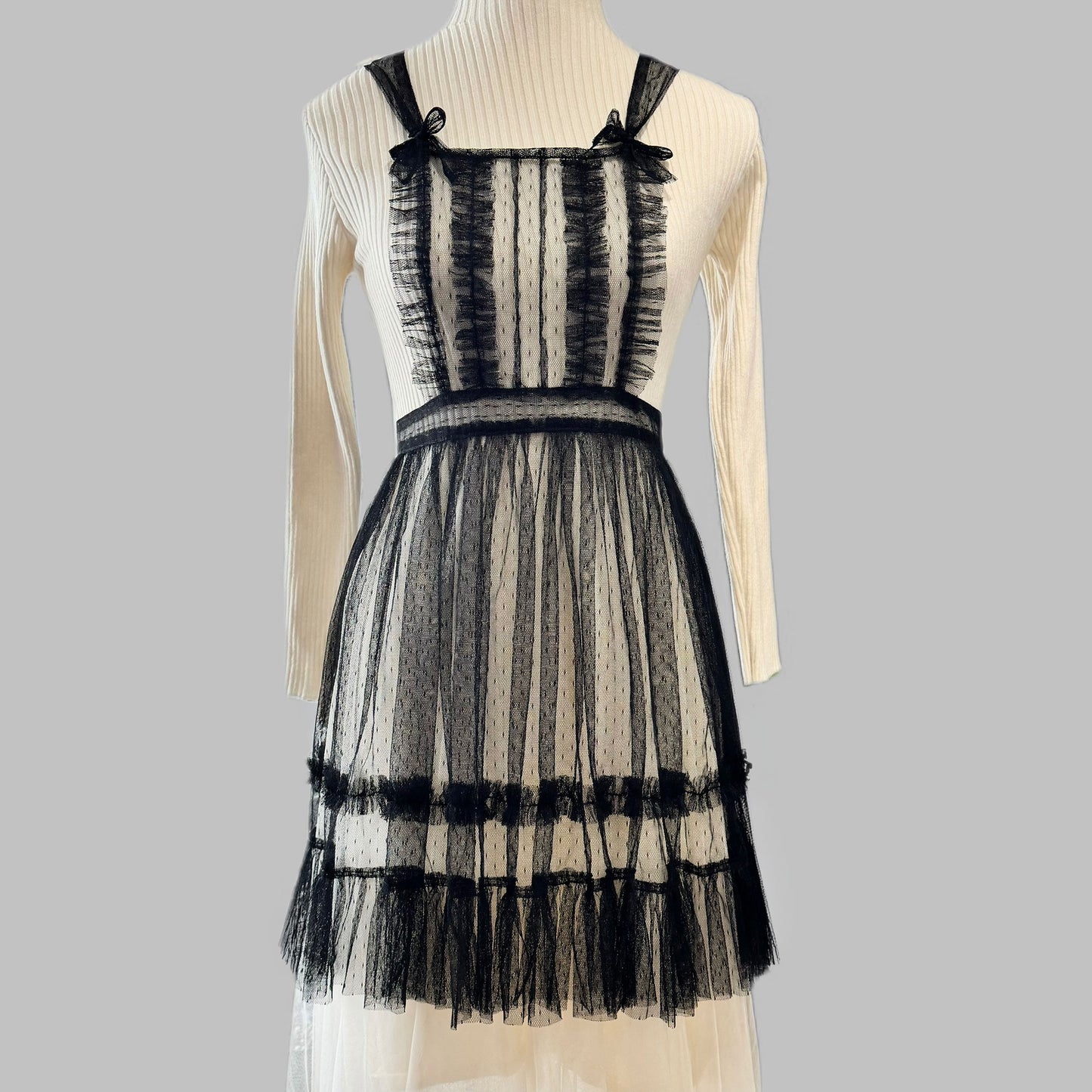 Handmade Sheer Lace Apron – Decorative Lolita/Gothic Dress Accessory