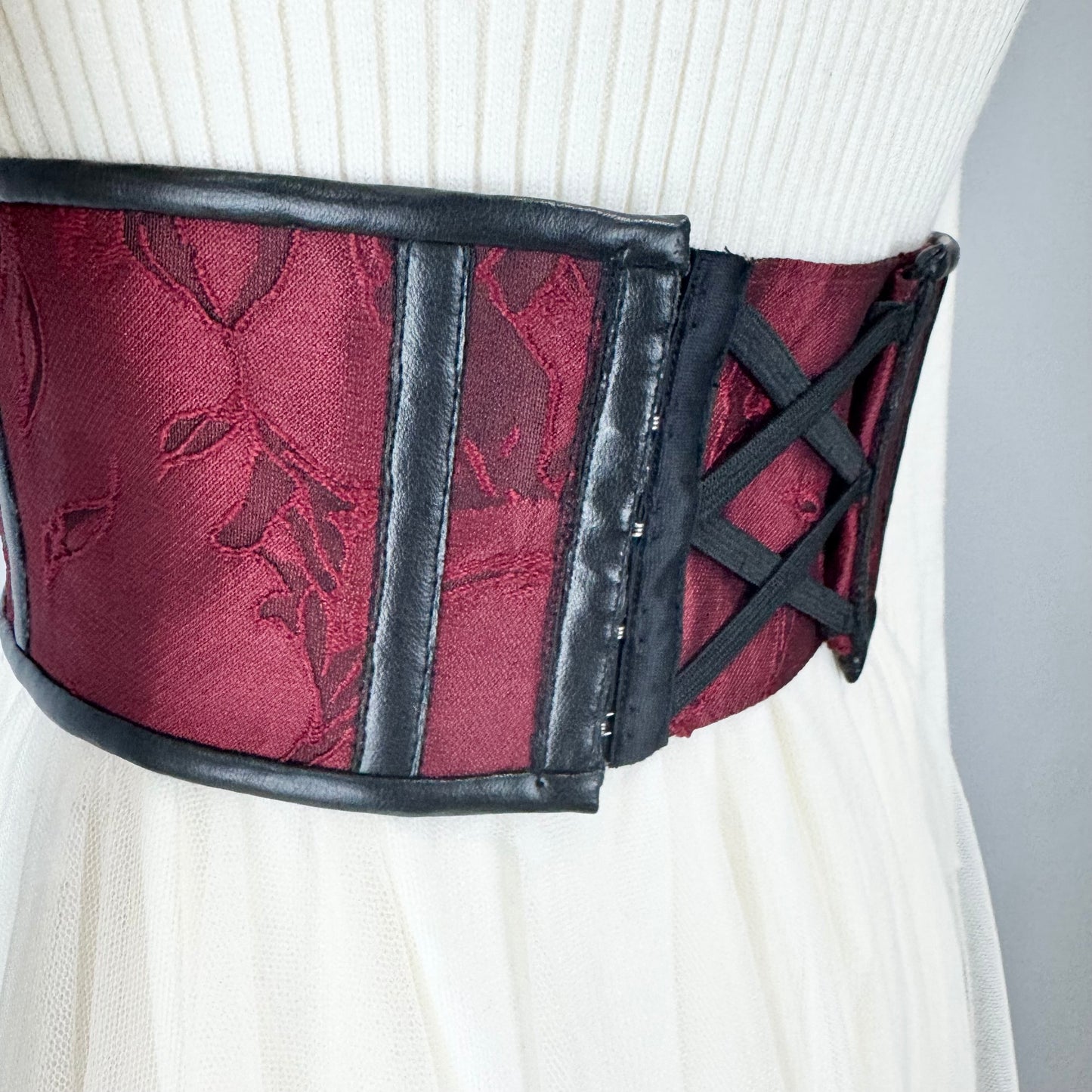 Floral Shadow Pattern Red and Black Waist Croset Belt