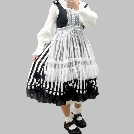 Handmade Sheer Lace Apron – Decorative Lolita/Gothic Dress Accessory